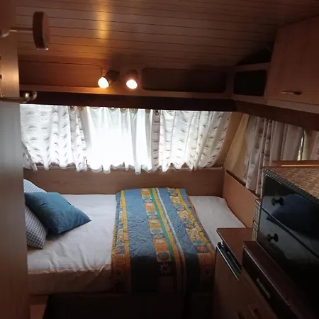 Camel Bungalow1double Bed 2single Bed Mountain-bg Fino Del Monte
